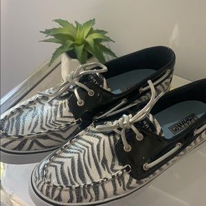 NWOT Sperry Top-Sider LE Zebra Sequin Boat Shoe